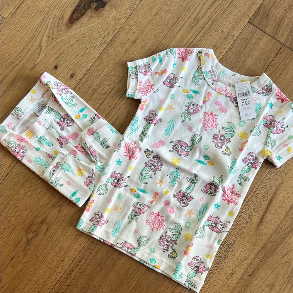 NWT GAP x Disney Little Mermaid Print Pajama Shorts Set